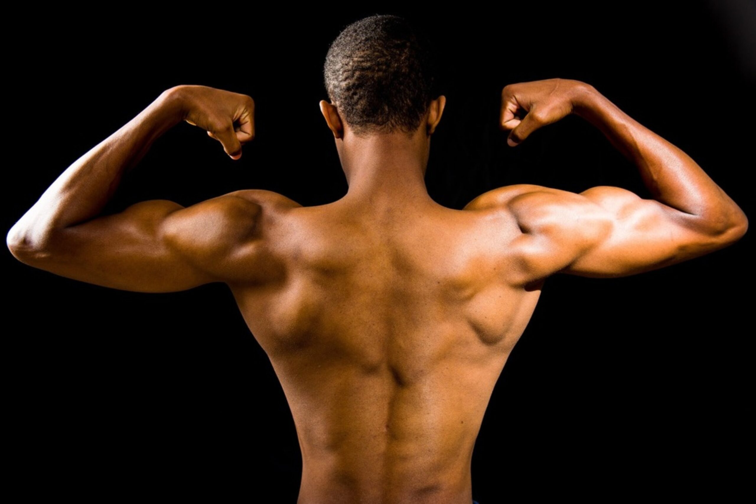 man with big muscles a healthy way to gain weight
